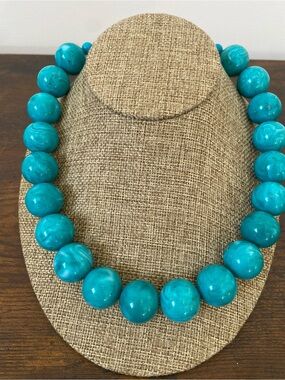 Lucite Beaded Necklace